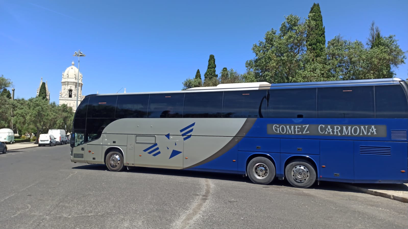 Autobús de 72 plazas de Autocares Gómez Carmona